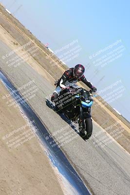 media/Mar-07-2022-Fun Track Dayz (Mon) [[9cc4a7dca7]]/Novice Group/145pm (Grapevine)/